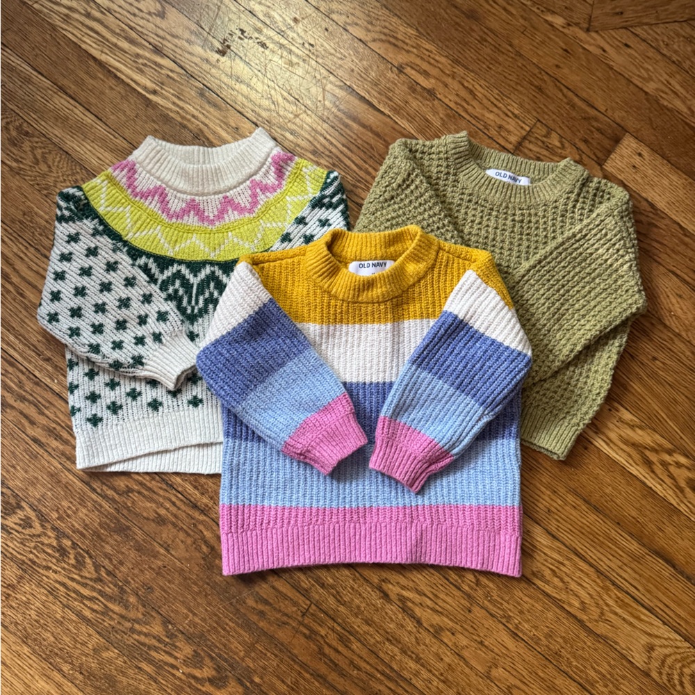 Lot of 3 Old Navy girls toddler sweaters - size 2T